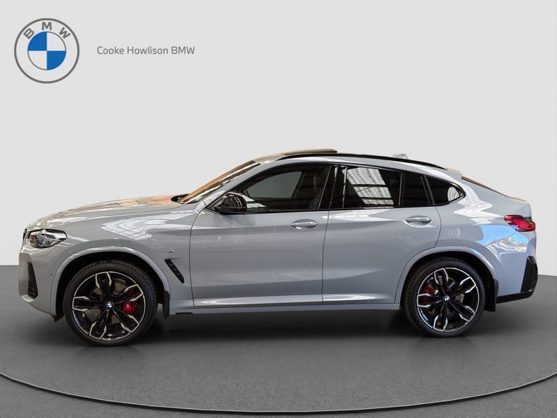 2023 BMW X4 M40i M Performance image 4
