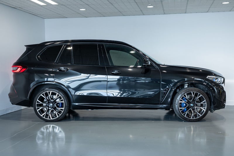 2023 BMW X5 M Competition image 4
