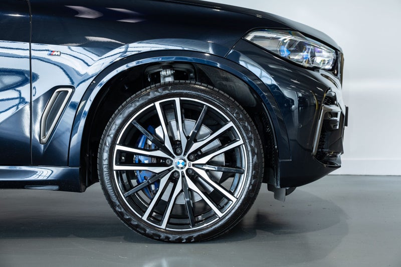 2023 BMW X5 M50d M Performance xDrive image 5
