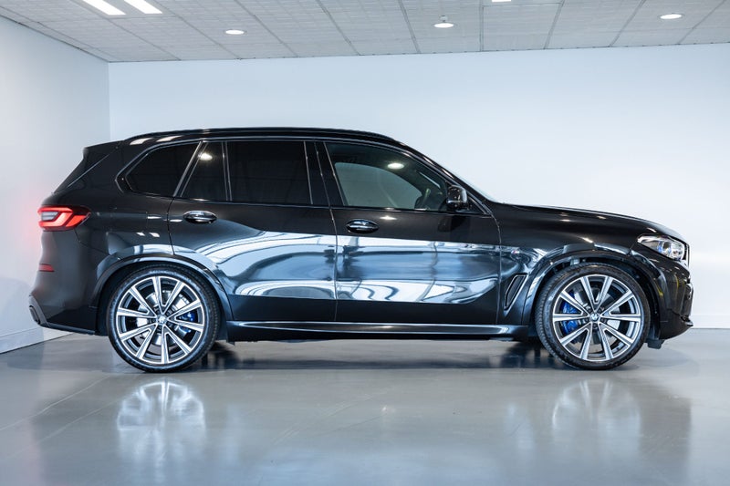 2023 BMW X5 M50d M Performance xDrive image 5