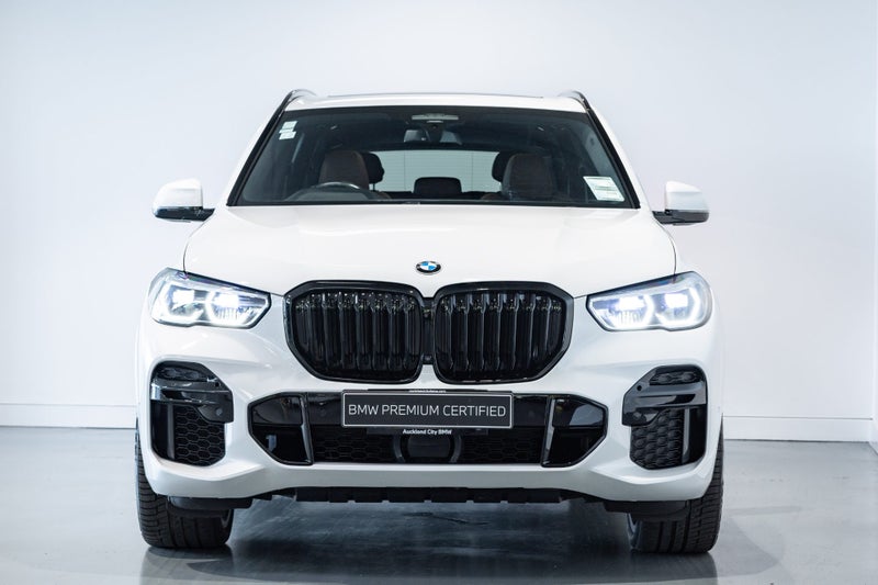 2023 BMW X5 M50d M Performance xDrive image 3