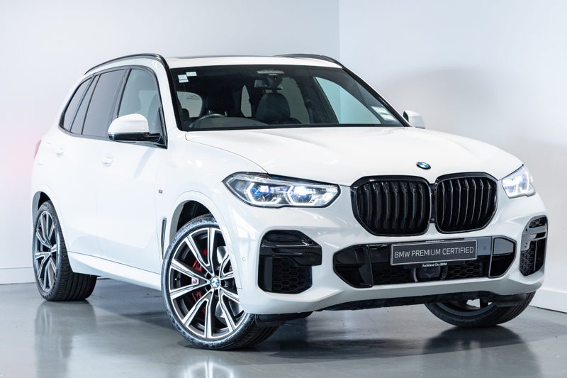 2023 BMW X5 M50d M Performance xDrive image 1