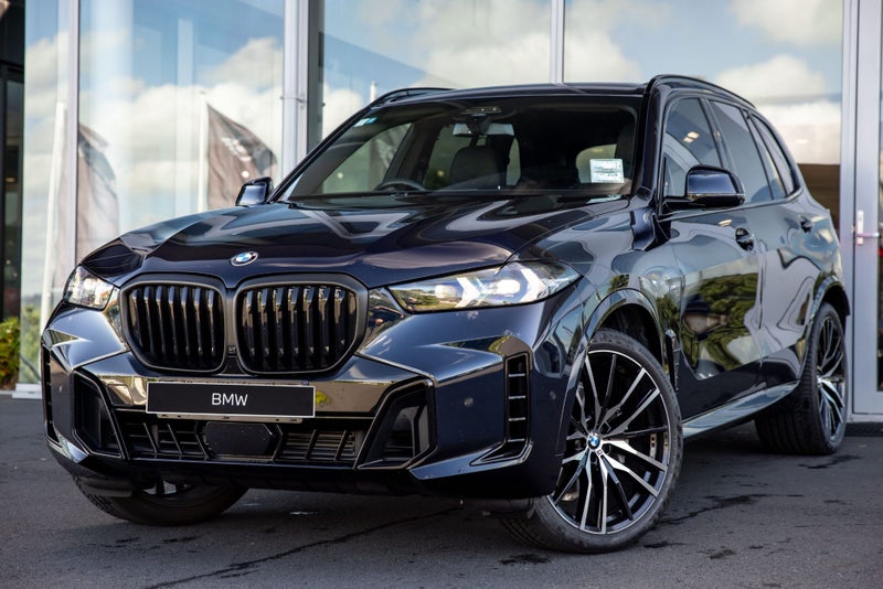 2023 BMW X5 xDrive30d image 1