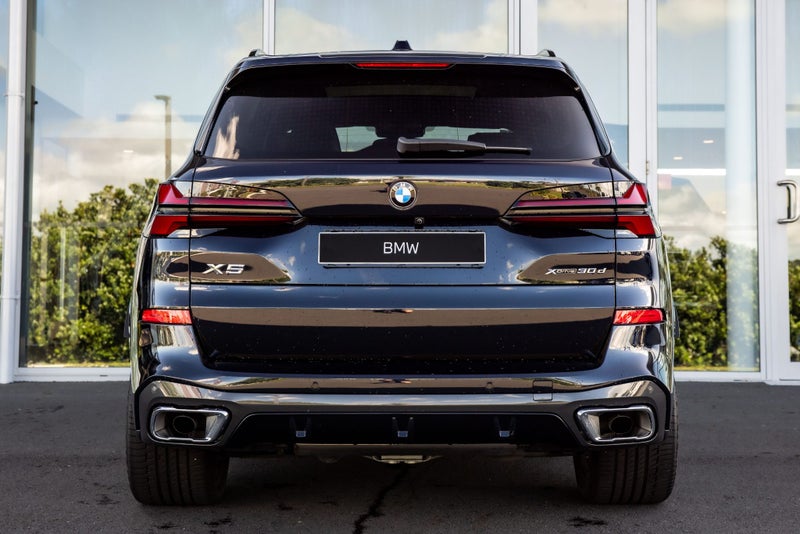 2023 BMW X5 xDrive30d image 3