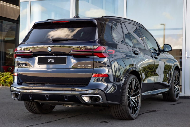 2023 BMW X5 xDrive30d image 5