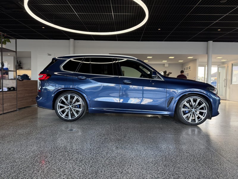 2023 BMW X5 xDrive30d M Sport image 3