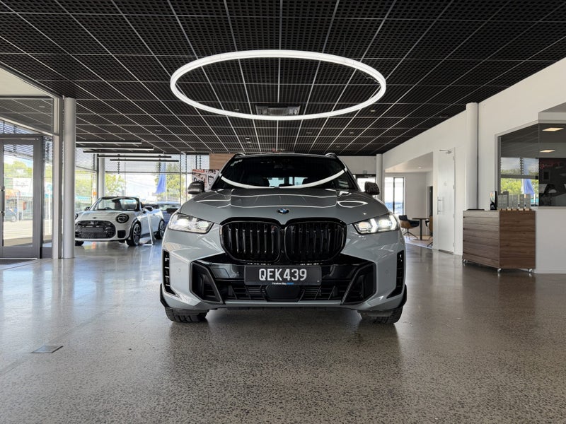 2023 BMW X5 XDRIVE30D M Sport Executive Innovation image 2