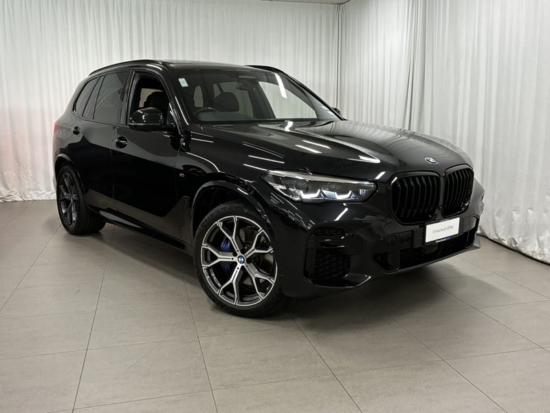 2023 BMW X5 xDrive30d M Sport + Innovations image 2