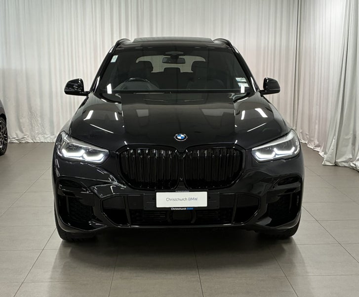2023 BMW X5 xDrive30d M Sport + Innovations image 3