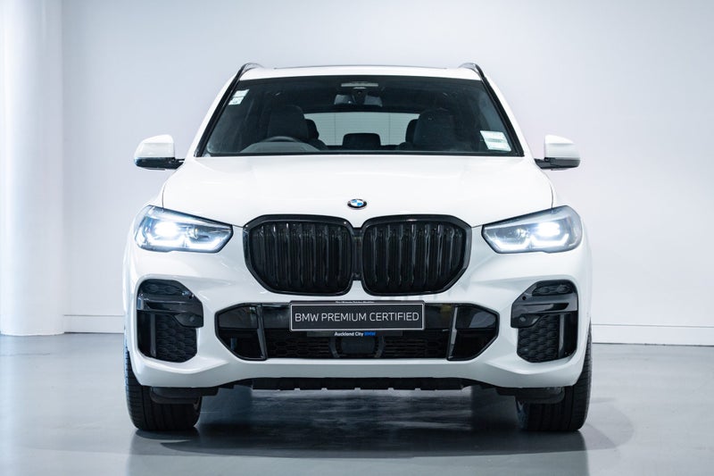 2023 BMW X5 xDrive30d M Sport + Innovations image 3