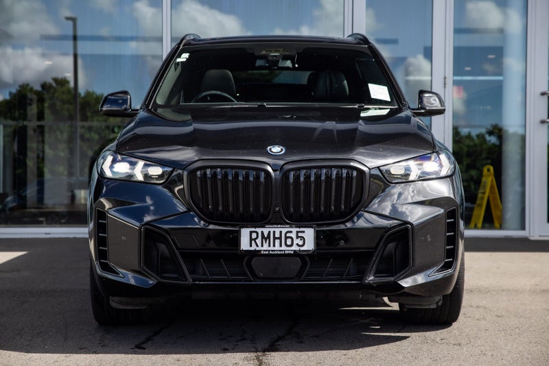 2023 BMW X5 Xdrive50e image 2