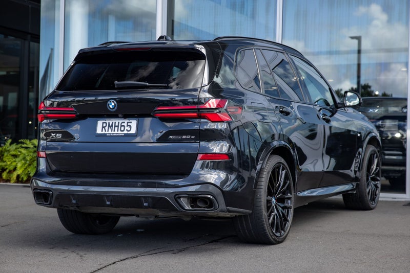 2023 BMW X5 Xdrive50e image 4