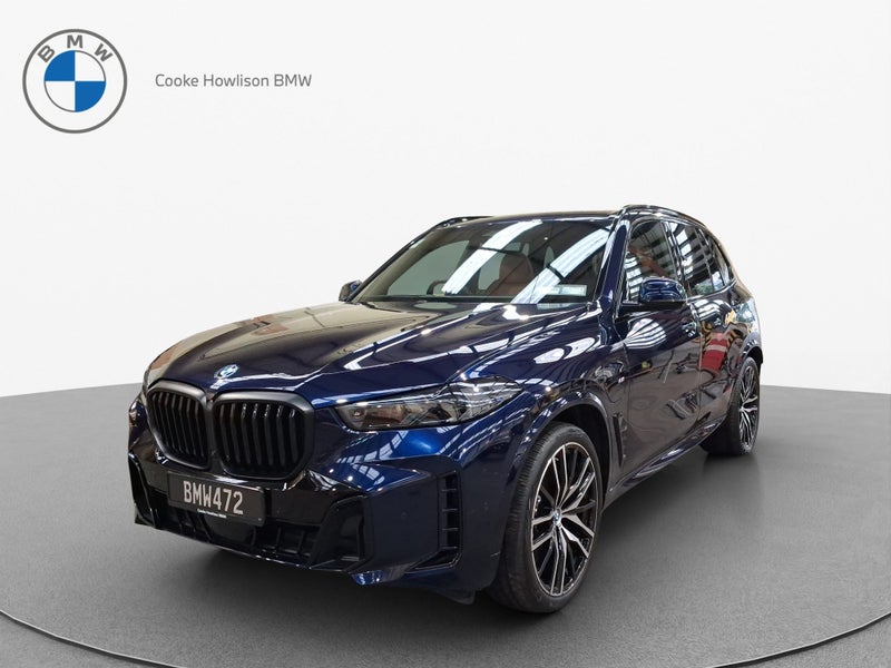 2023 BMW X5 XDRIVE50E with M Sport Pro and Inno... image 3
