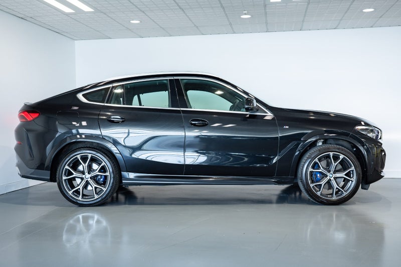 2023 BMW X6 xDrive30d M Sport + Comfort image 5