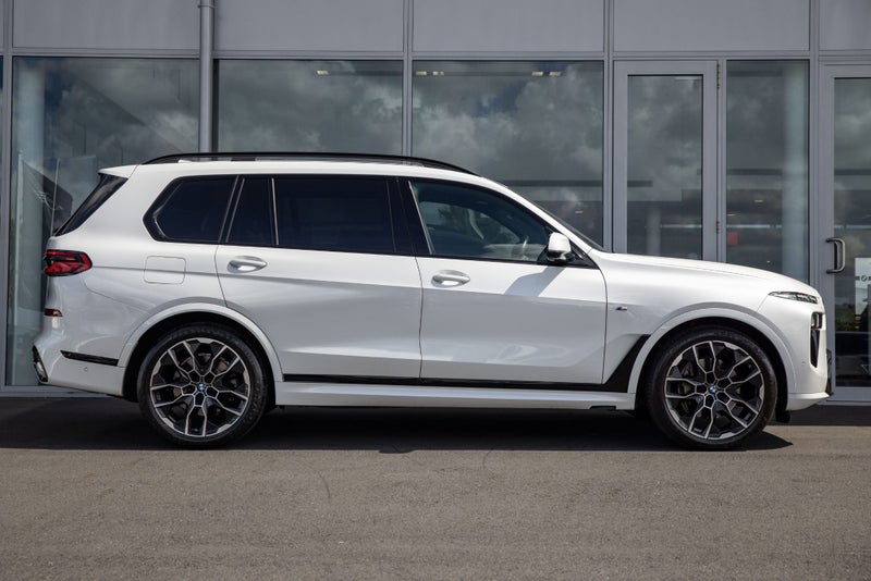2023 BMW X7 X40d image 5