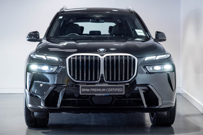 2023 BMW X7 xDrive40d M Sport image 3