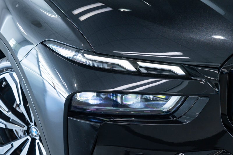 2023 BMW X7 xDrive40d M Sport + Luxury image 4