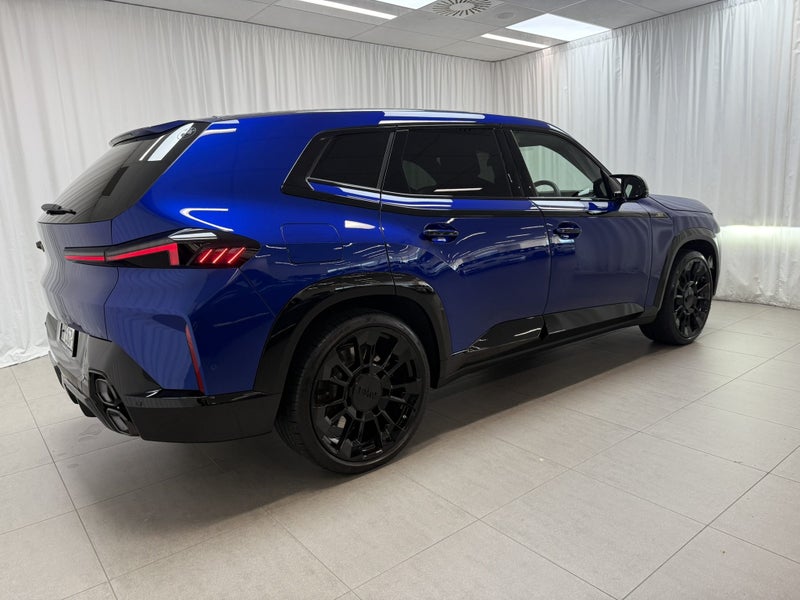 2023 BMW XM XM image 3
