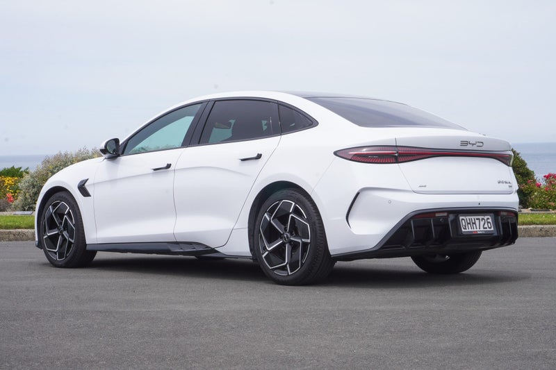 2023 BYD Seal Performance Awd 83Kw image 3
