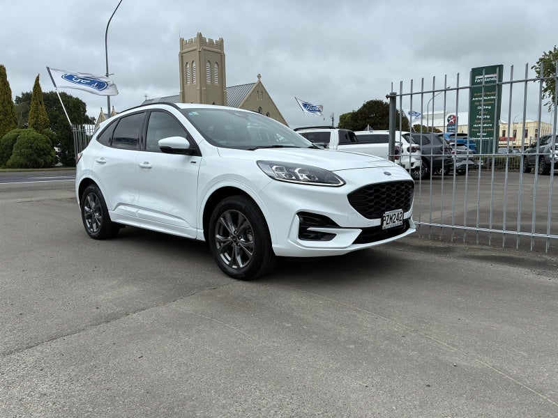 2023 Ford Escape ST-Line AWD 2.5 FHEV HYBRID image 2