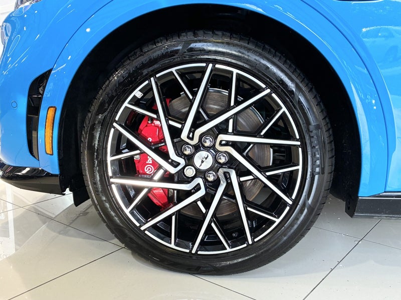 2023 Ford Mustang Mach-E GT AWD image 4