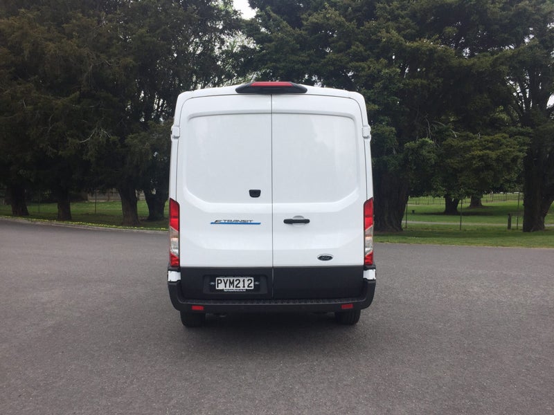 2023 Ford Transit 350L LWB RWD BEV image 4