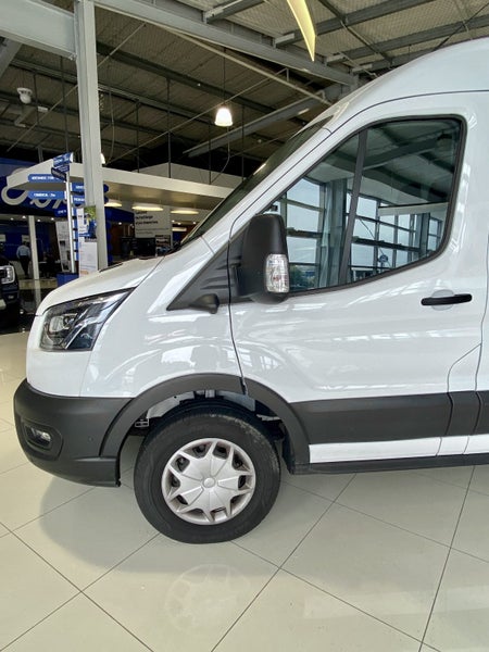 2023 Ford Transit E-Transit Van CARGO, 420L, BE... image 5