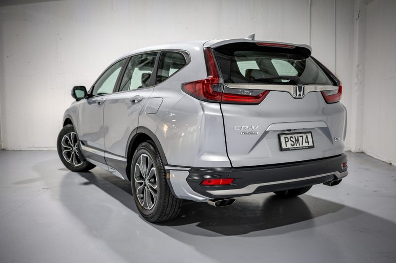 2023 Honda CR-V 2WD Touring image 5