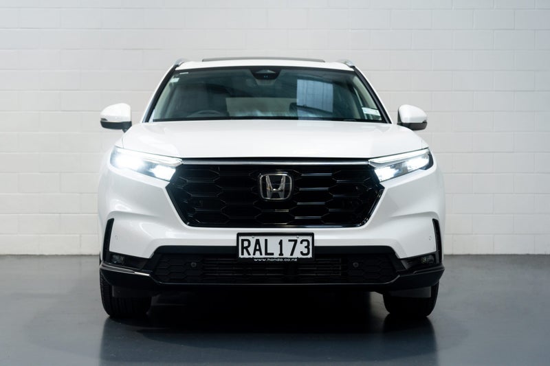 2023 Honda CR-V Sport 7 Seater image 2