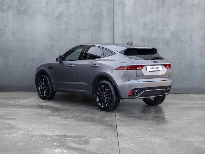 2023 Jaguar E-PACE P250 AWD R-DYNAMIC SE image 3