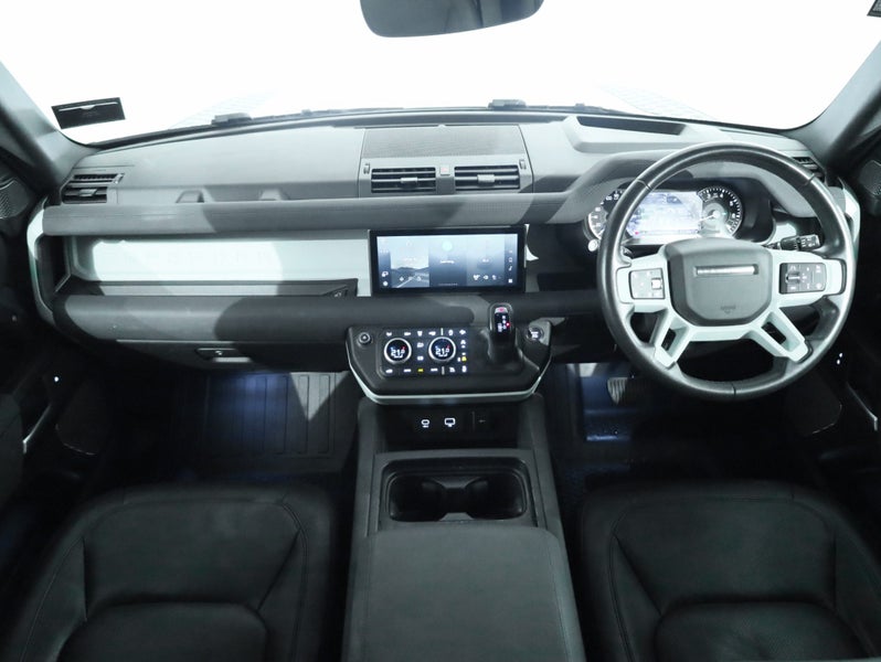 2023 Land Rover Defender 110 P400 S, 3.0L TWIN... image 4