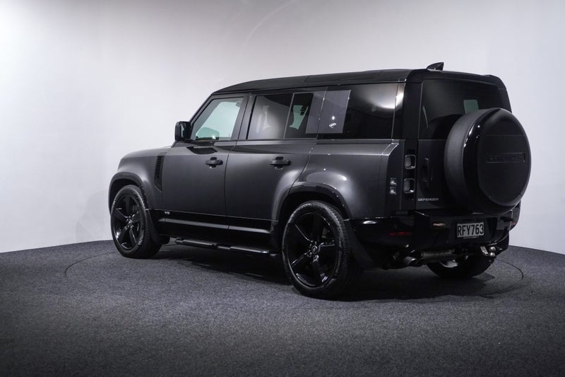 2023 Land Rover Defender 110 V8 SUPERCHARGED, 5... image 2