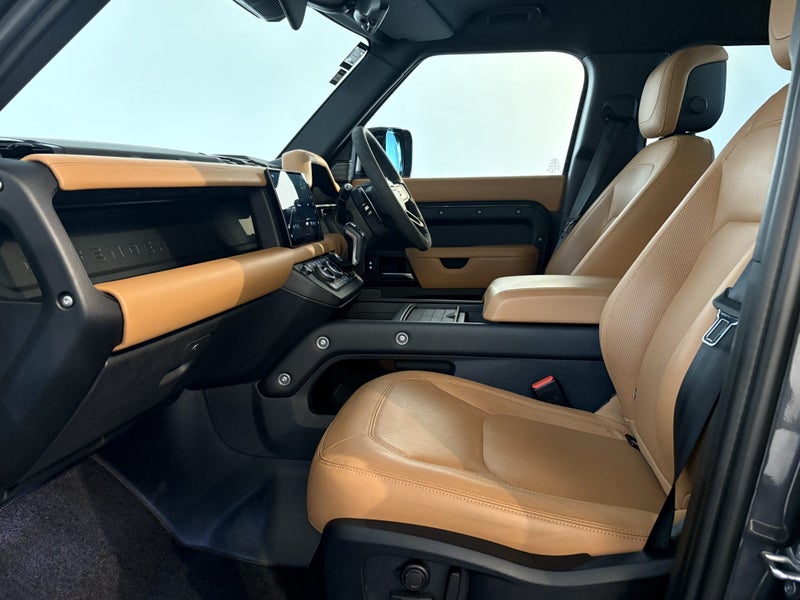 2023 Land Rover Defender 110 V8 SUPERCHARGED, 5... image 3