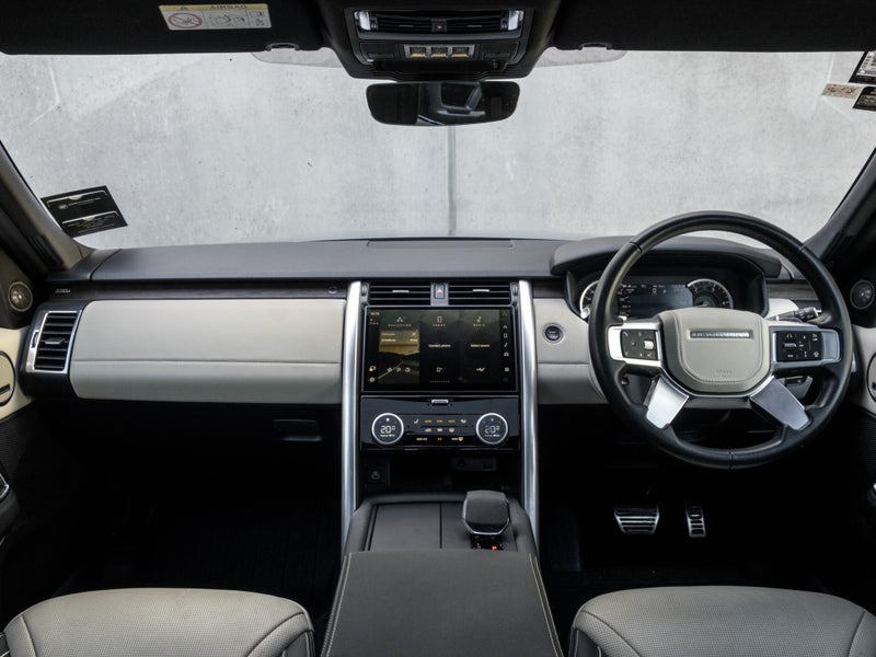2023 Land Rover Discovery D300 R-Dynamic Hse image 4