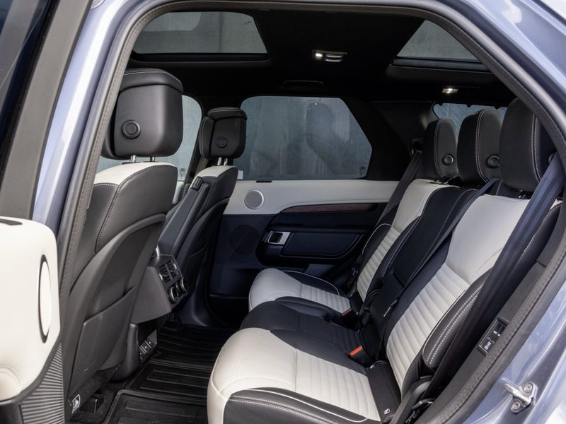 2023 Land Rover Discovery D300 R-Dynamic Hse image 5