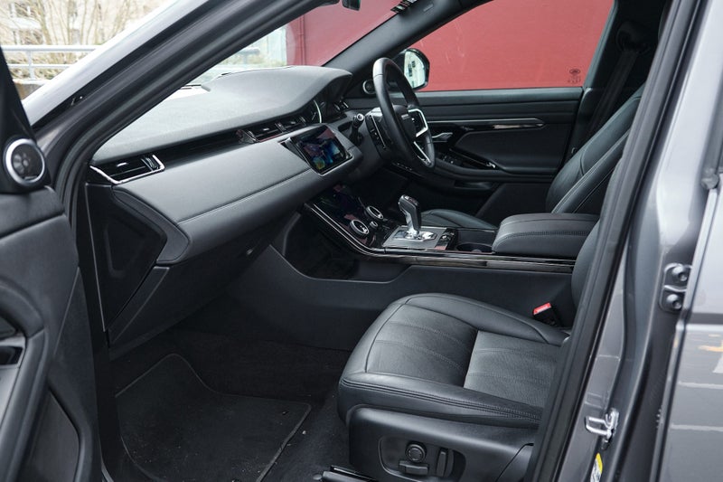 2023 Land Rover Range Rover Evoque P300e R-Dyna... image 5