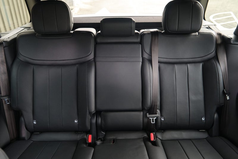 2023 Land Rover Range Rover P530 SE SWB image 4
