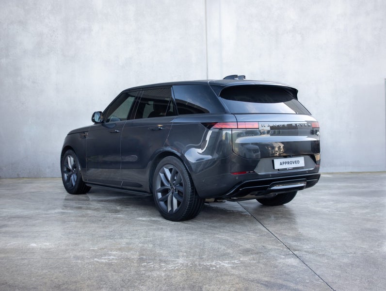 2023 Land Rover Range Rover Sport D300 Dynamic SE image 2