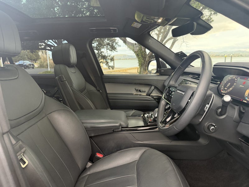 2023 Land Rover Range Rover Sport D300 Dynamic SE image 2