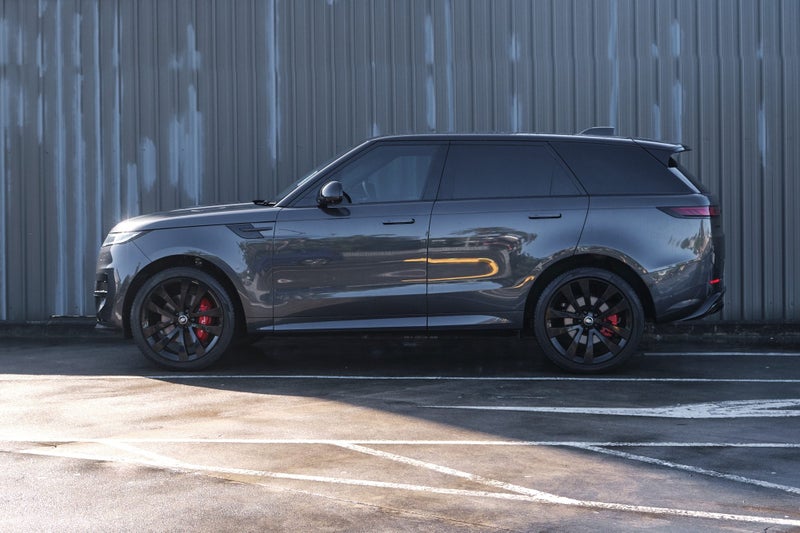 2023 Land Rover Range Rover Sport D300 Dynamic SE image 4