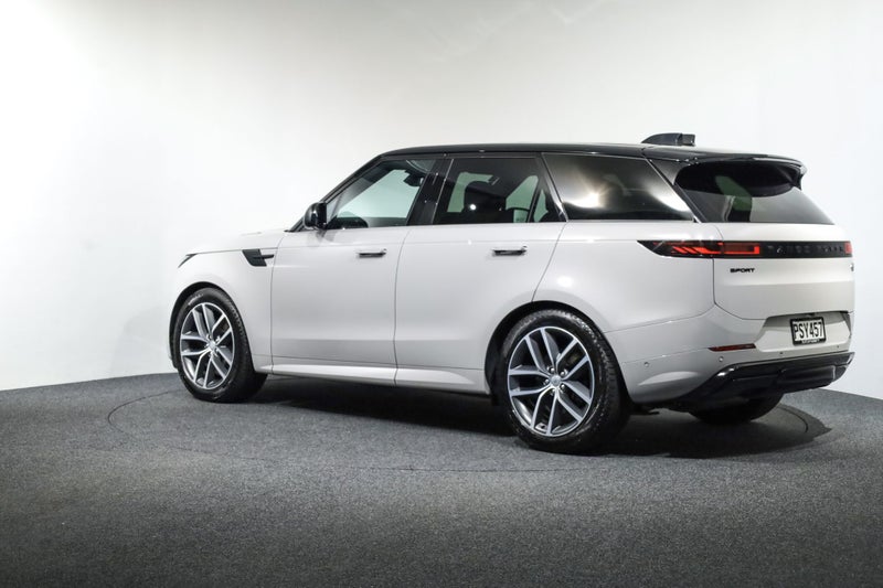 2023 Land Rover Range Rover Sport D350 DYNAMIC... image 5