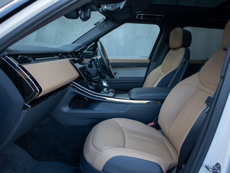2023 Land Rover Range Rover Sport D350 Dynamic HSE image 3