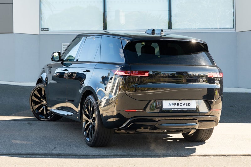 2023 Land Rover Range Rover Sport D350 Dynamic SE image 2
