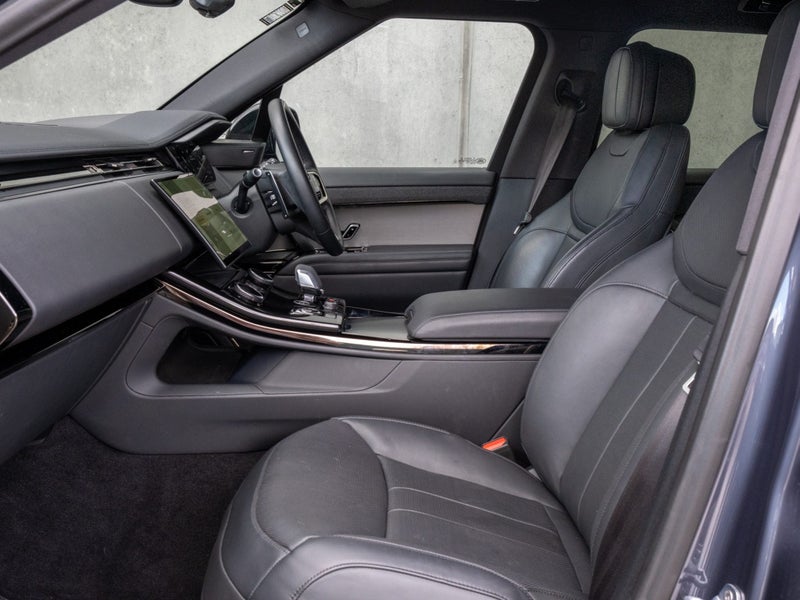 2023 Land Rover Range Rover Sport P400 Dynamic SE image 3