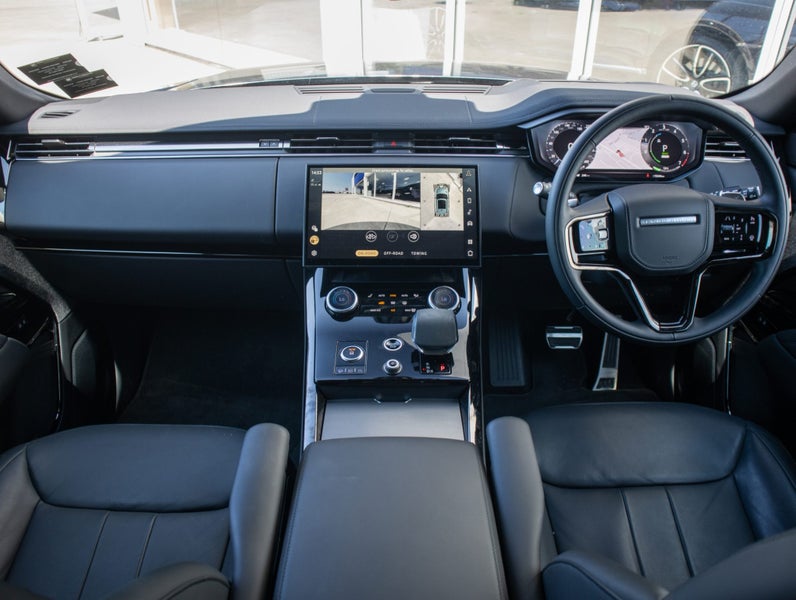 2023 Land Rover Range Rover Sport P440e Dynamic SE image 4