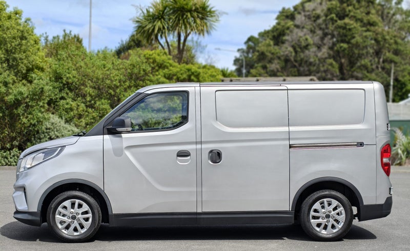 2023 LDV E Deliver 3 50.23Kw/H image 4