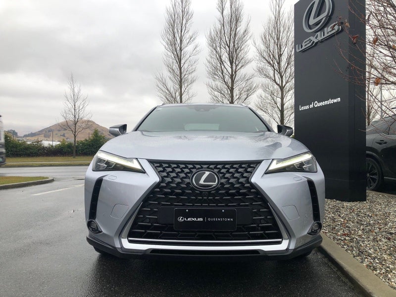 2023 Lexus UX 300e UX 300ELimited BEV FWD SUV/5... image 2