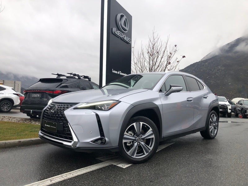 2023 Lexus UX 300e UX 300ELimited BEV FWD SUV/5... image 3