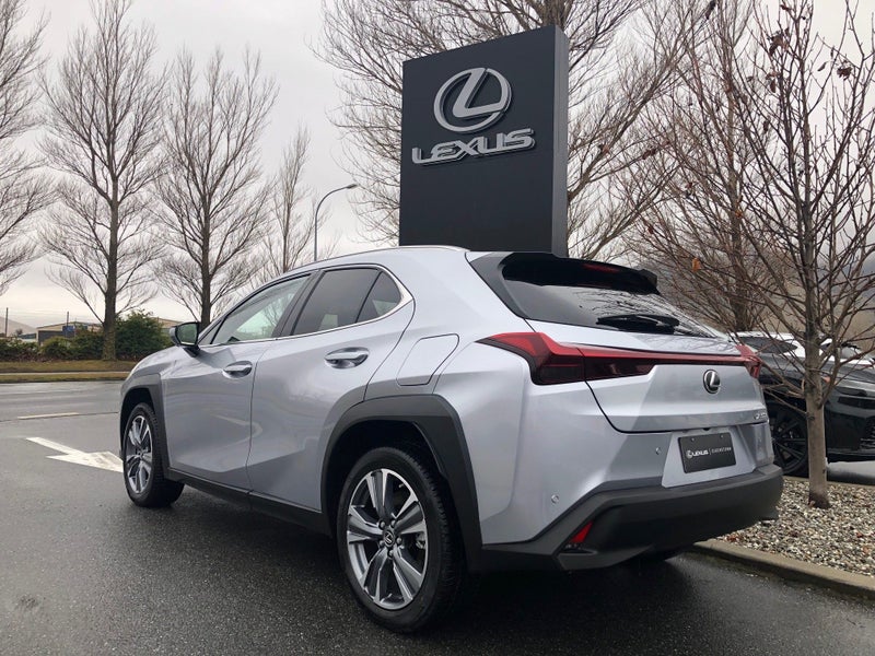 2023 Lexus UX 300e UX 300ELimited BEV FWD SUV/5... image 5