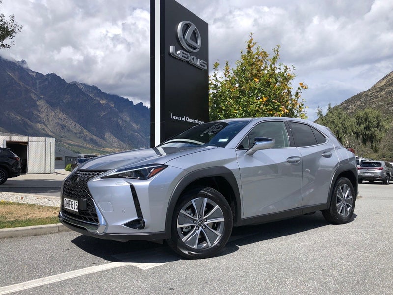 2023 Lexus UX 300e UX300EBEV FWD SUV/5D/5S (MFF... image 3